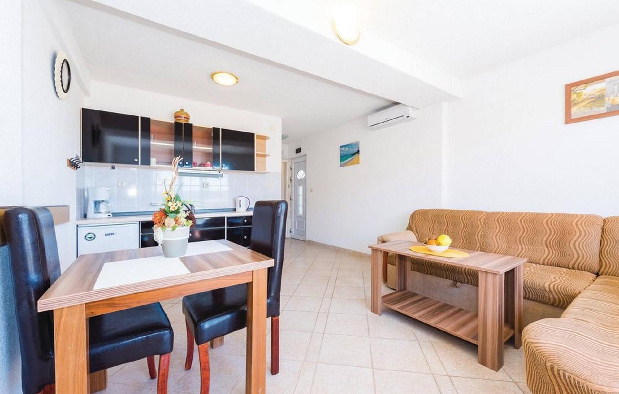 S&G Leko Apartmani Rogoznica 로고즈니차 외부 사진
