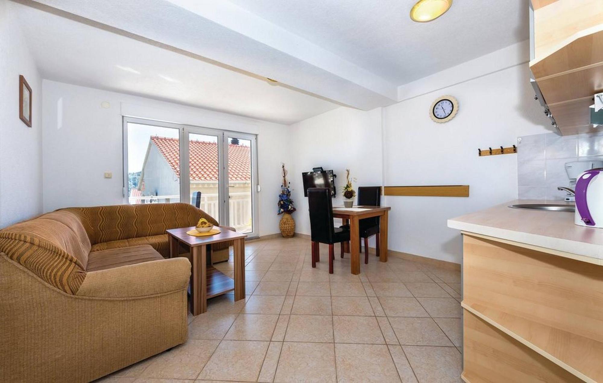S&G Leko Apartmani Rogoznica 로고즈니차 외부 사진